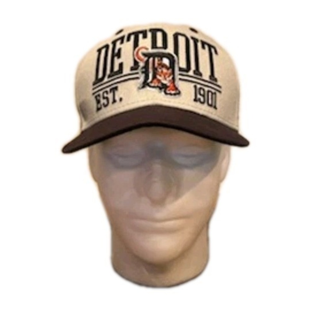 Men's New Era Gray/Navy‎ Detroit Tigers 9FIFTY Snapback Hat NWT